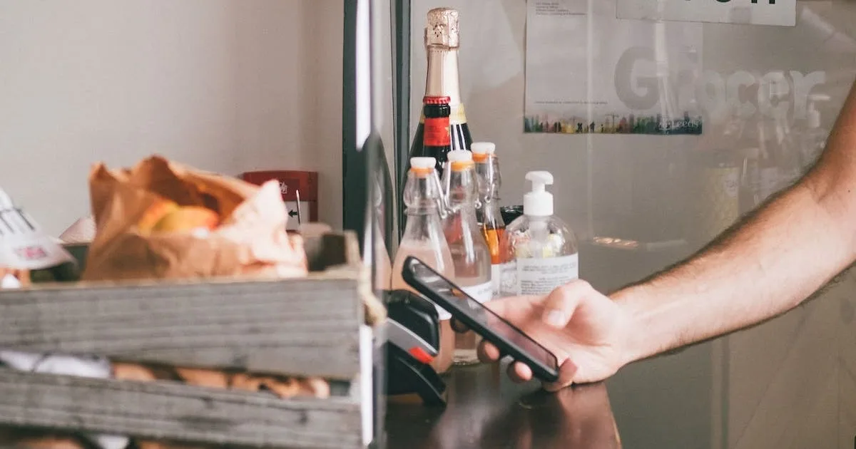 Weighing Up The Right Card Reader for Your Business? Check This Guide